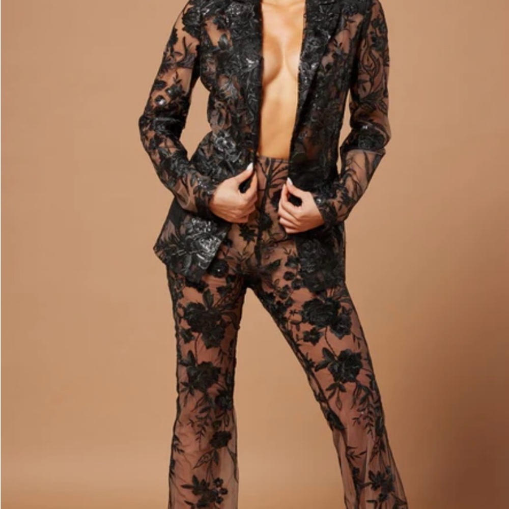Fashion Nova Black Pants with Flared Pants